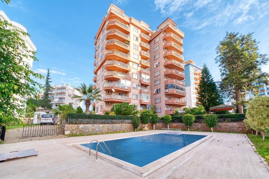 Alanya - Tosmur'da güzel manzaralı eşyalı daire