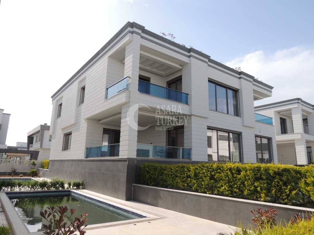 Luxusná 3-poschodová vila 5+1 v Antalya Kemeragzi 